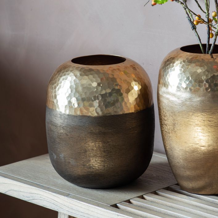 Hima Vase | Aluminium