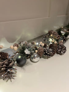 Christmas Pinecone Garland