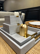 Load image into Gallery viewer, Matte Gold Diffuser | White Sandalwood
