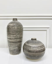 Load image into Gallery viewer, Short Flenn Vase
